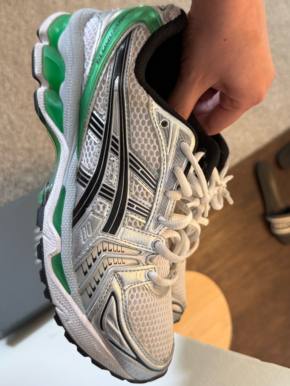 Asics Gel-Kayano 14 White / Malachite Green Sneakers Silver / Asics - US / US - Picture 3 of 7